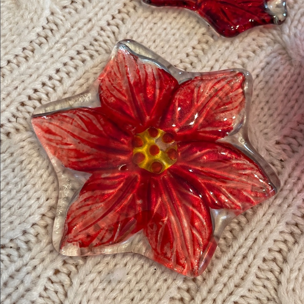 Red Glass Votive/tea light Candle Holder and Pressed glass poinsettia/leaf - Picture 3 of 11